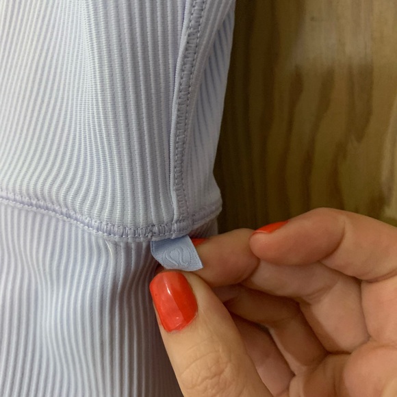 Lululemon sports bra - Picture 3 of 3